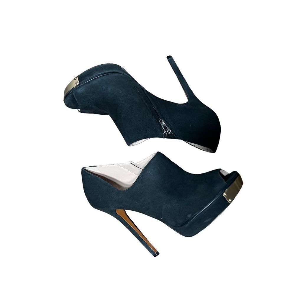 Charles David Vivacious Platform Stiletto Black Suede Bootie Gold Detail Size 8.